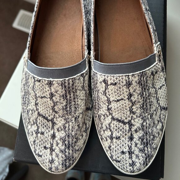 Frye Melanie slip on Size 8.5 Snakeskin - Picture 1 of 6